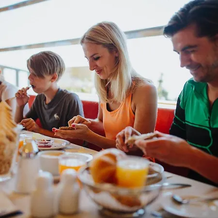 Mountain Feuerberg Resort 4*